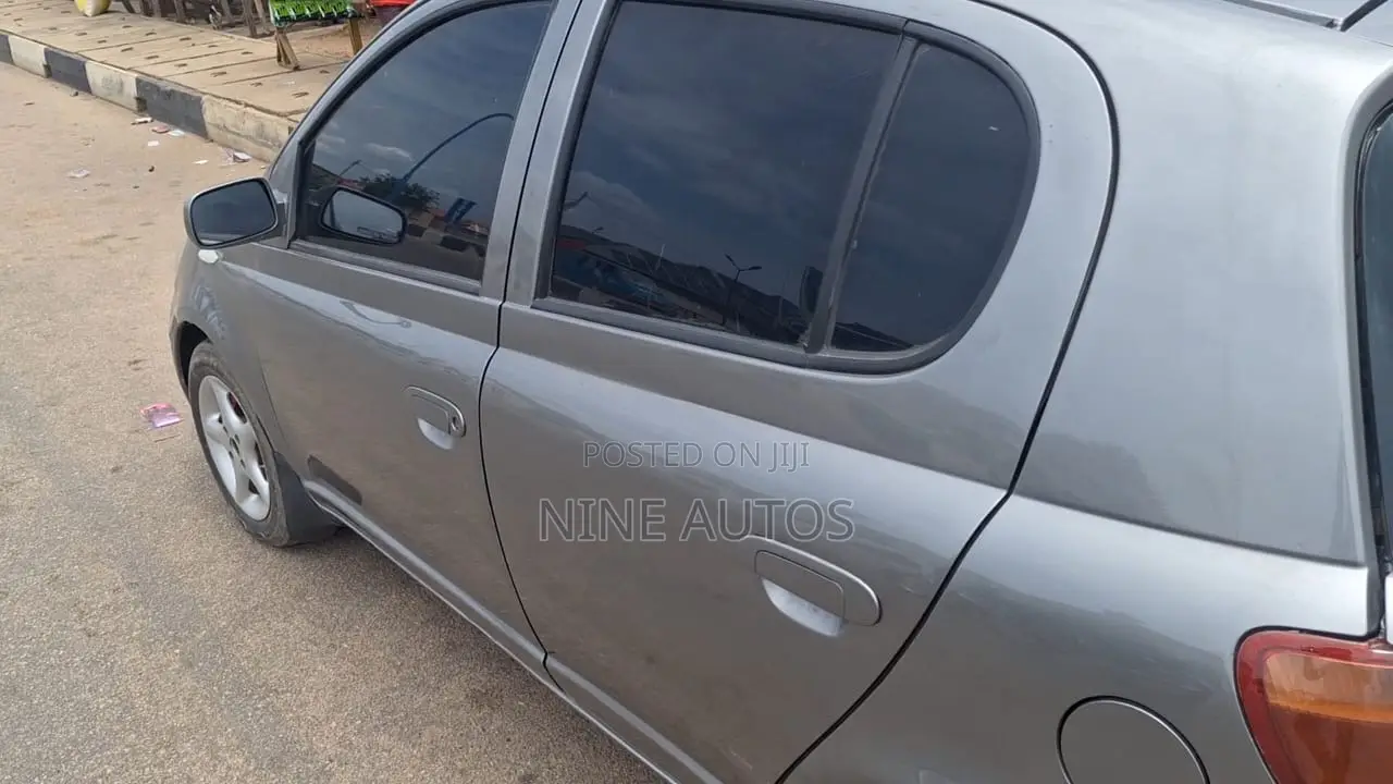 Toyota Yaris Verso 1.5 Sol 2005 Gray