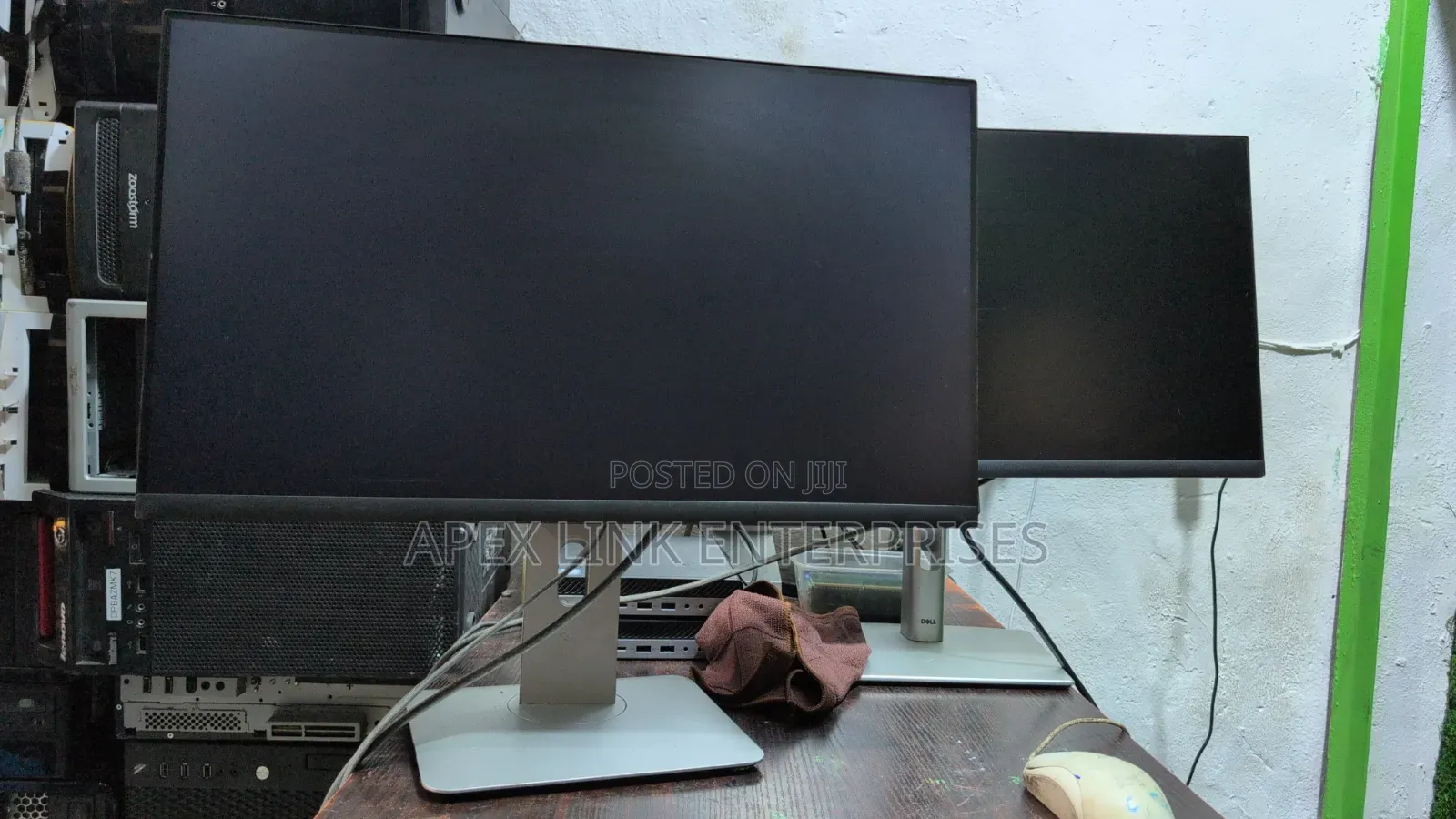 24 Inches Dell Frameless Ips Ultra Anti Glare Monitor , And With Usb-c
