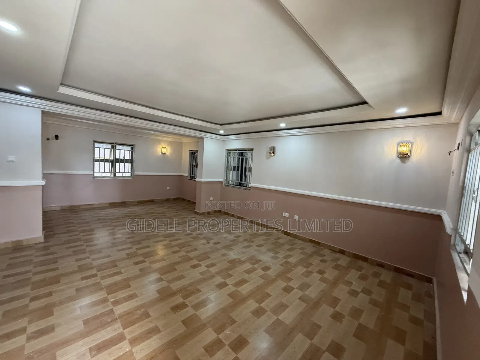 2bdrm Apartment in Wuse 2 for rent