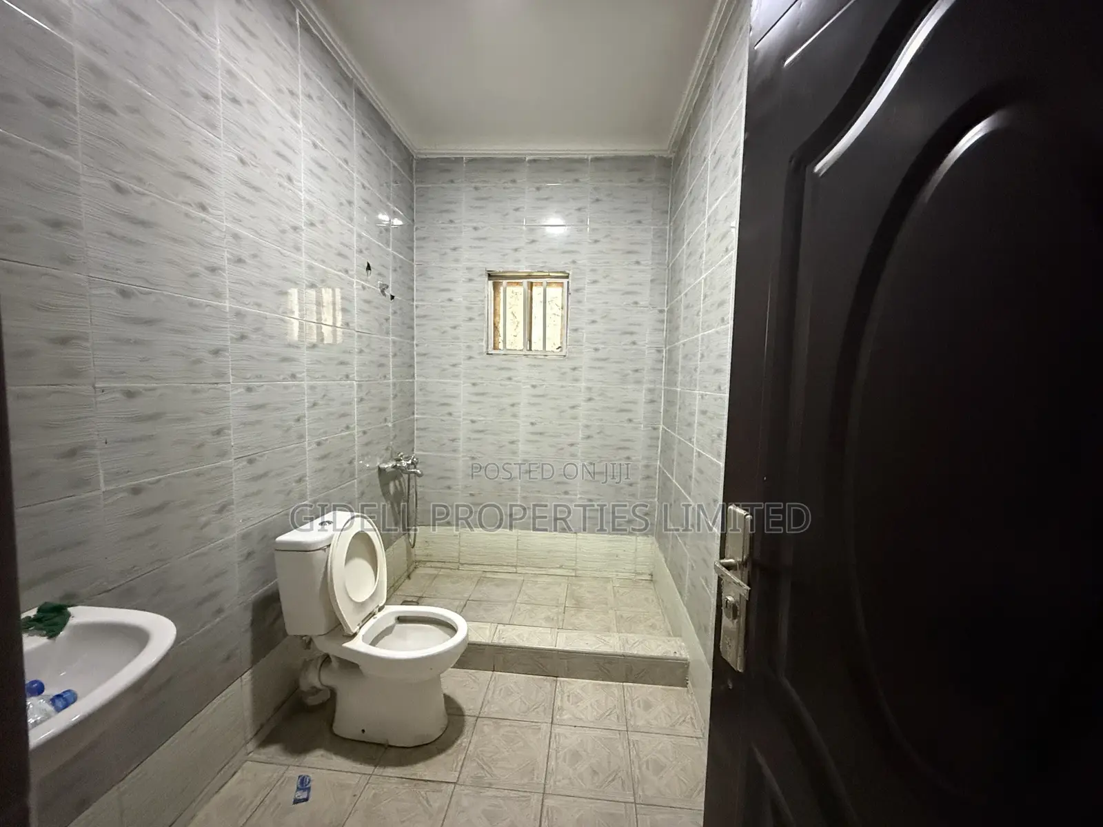 2bdrm Apartment in Wuse 2 for rent