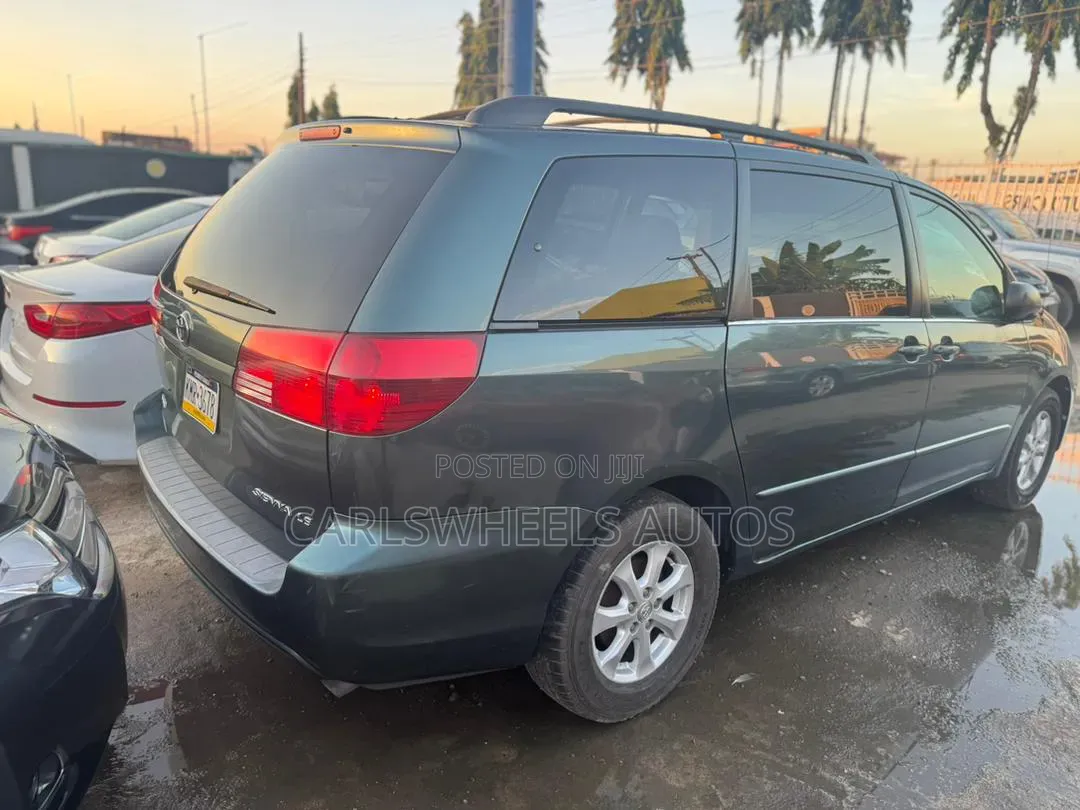 Toyota Sienna LE AWD 2005 Green