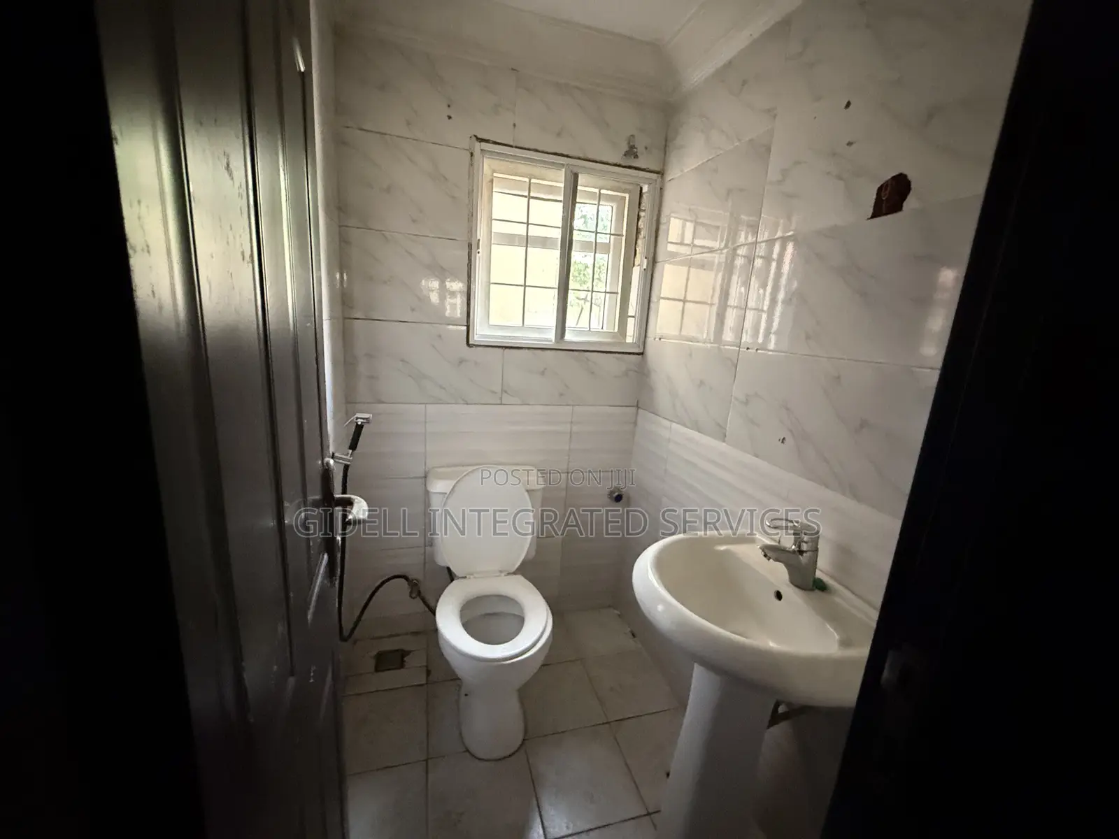 2bdrm Apartment in Wuse 2 for rent