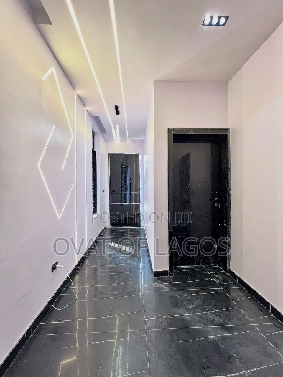 5bdrm Duplex in Orchid, Lekki Expressway for sale
