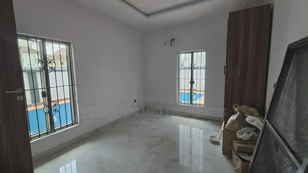 Furnished 6bdrm Mansion in Pinnock Beach Estate, Lekki Phase 1 for sale