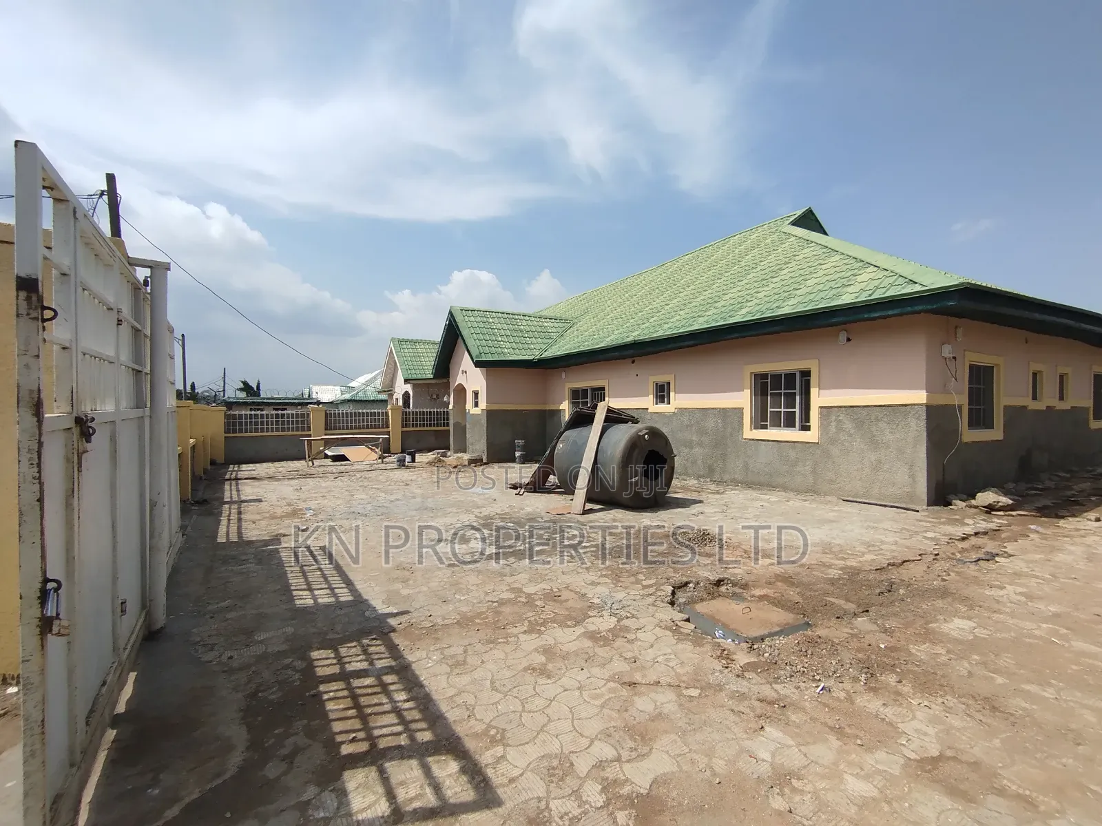 3bdrm Bungalow in Estate Lokogoma for rent