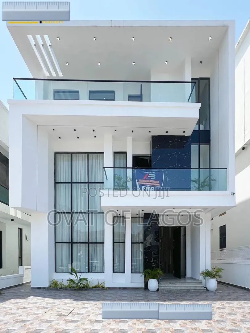 5bdrm Duplex in Megamound Estate, Ikota for sale