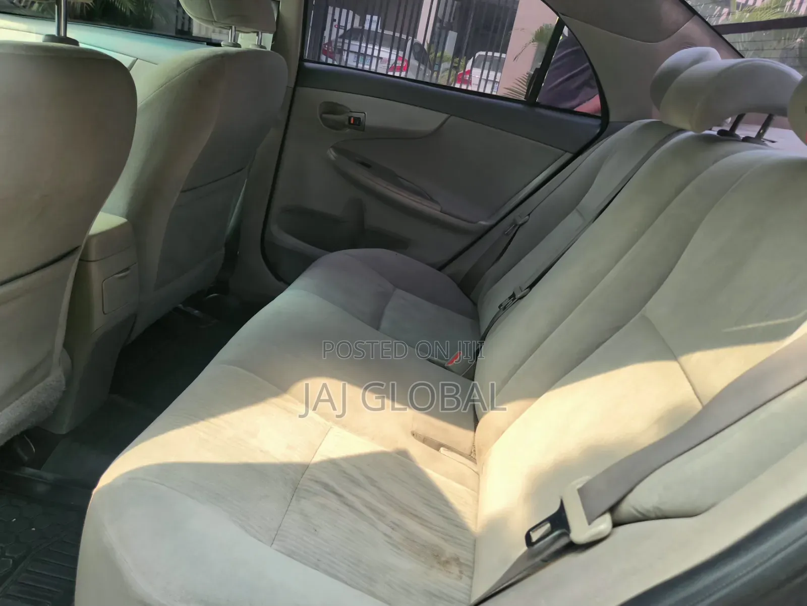 Toyota Corolla 2010 Gray