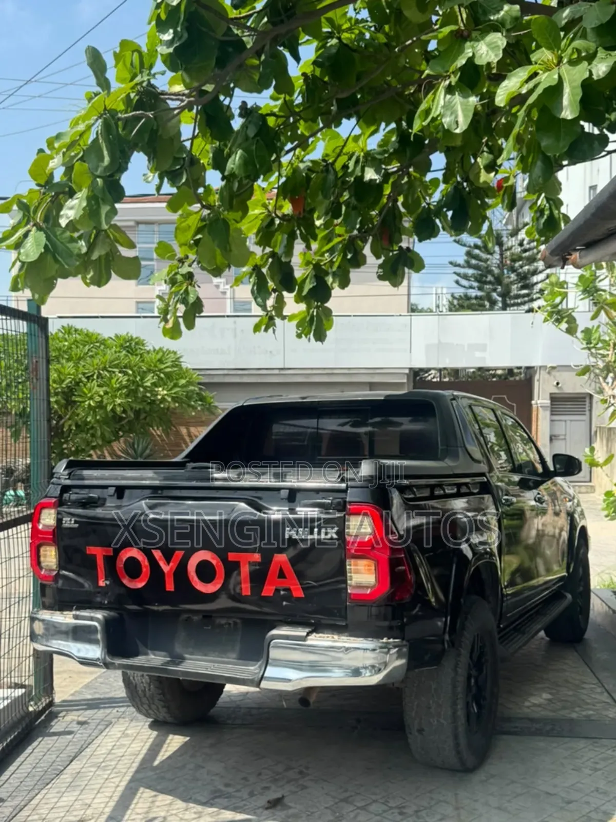 Toyota Hilux 2019 Black