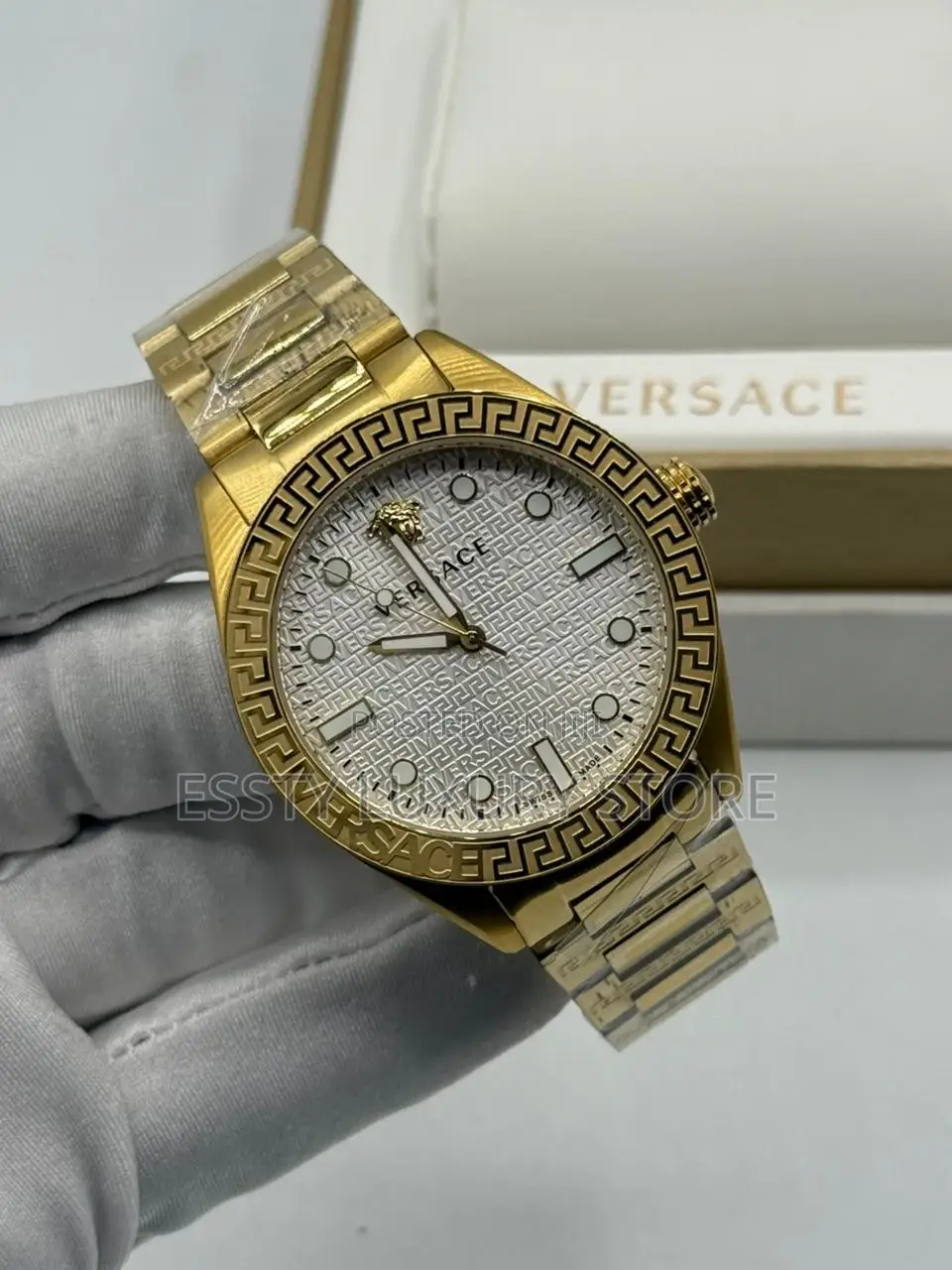 High Quality Luxury Veserace Chain Wristwatches