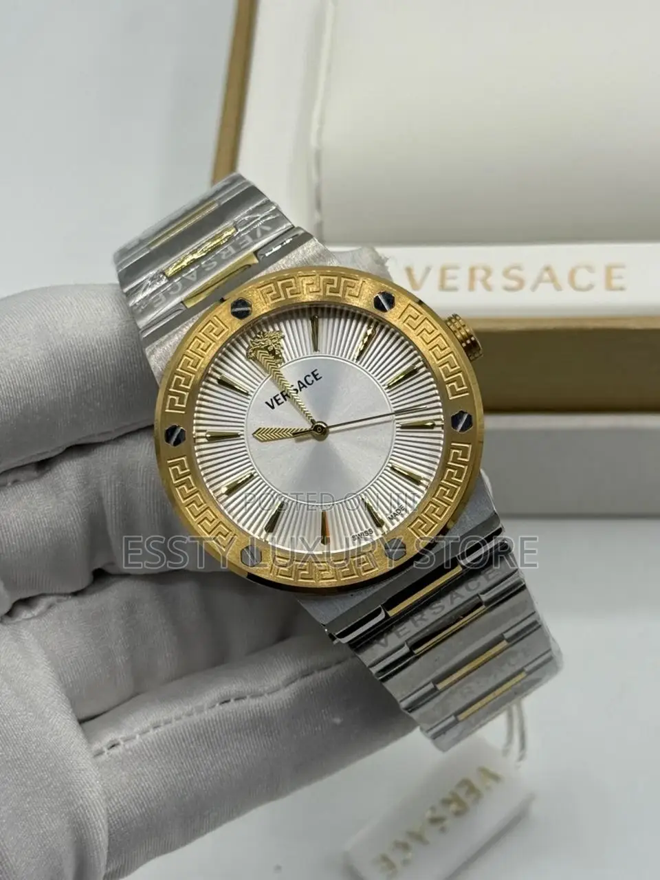 High Quality Luxury Veserace Chain Wristwatches
