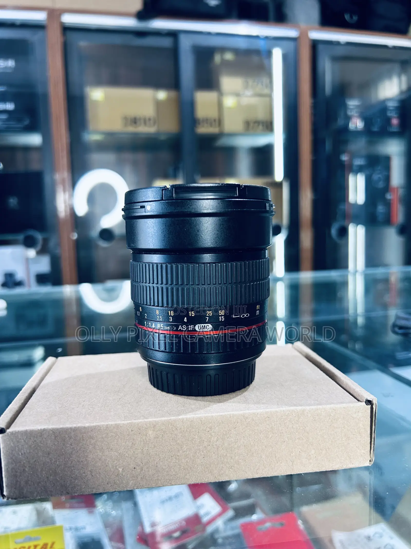 Rokinon 85mm 1.4 Canon Mount