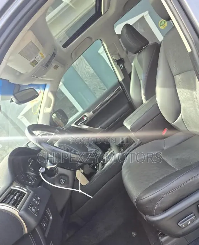 Lexus GX 460 Base 2019 Gray