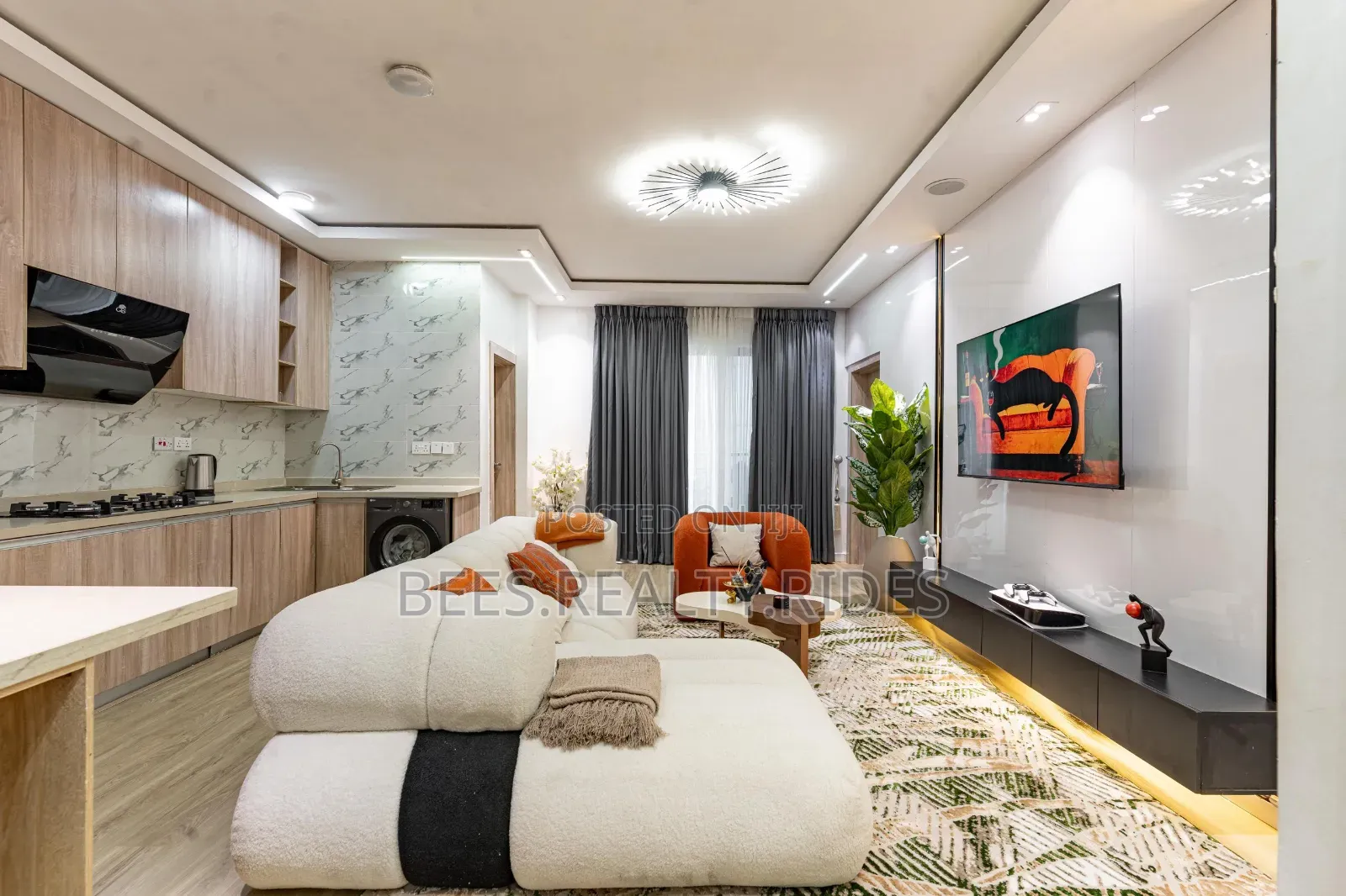 Brand New 2 Bedroom With a Ps5, Pool, Gym Balcony