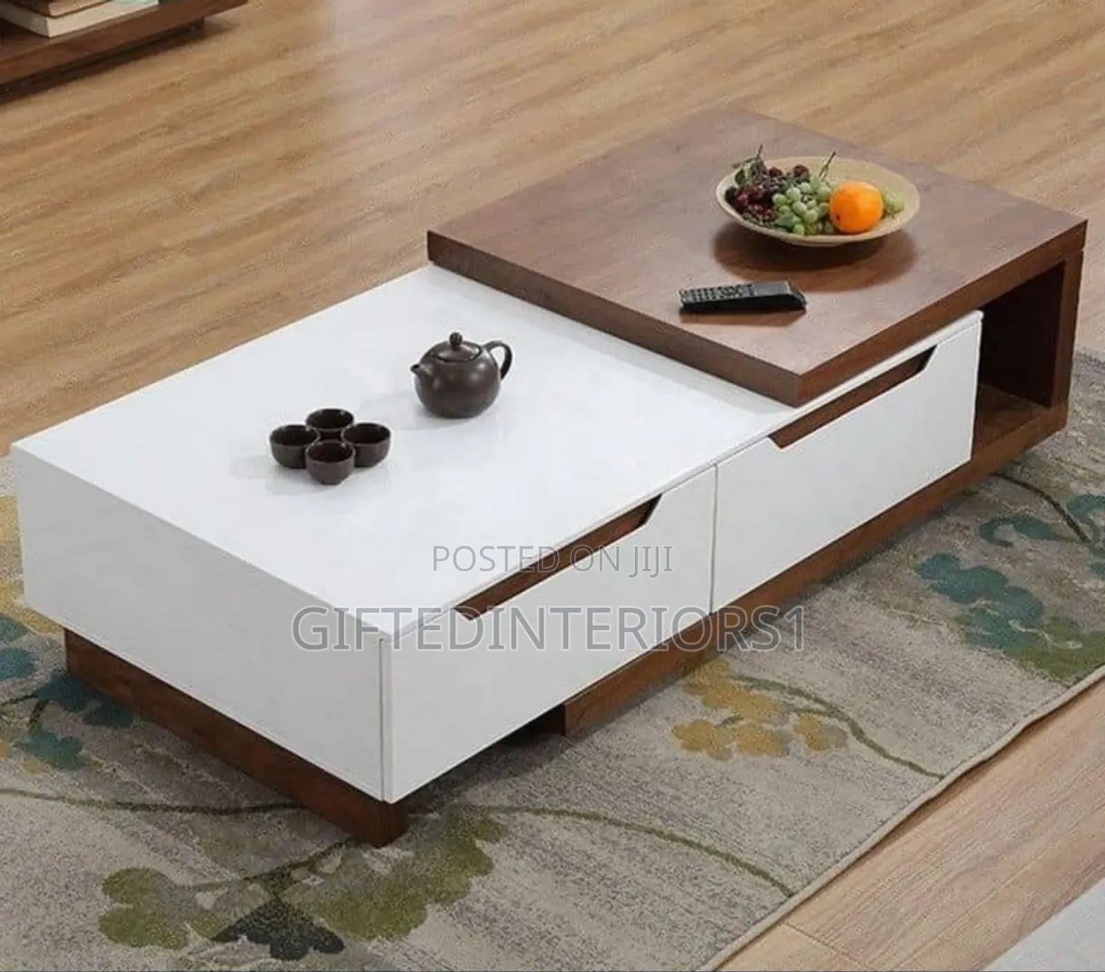 Quality Center/ Coffee Table
