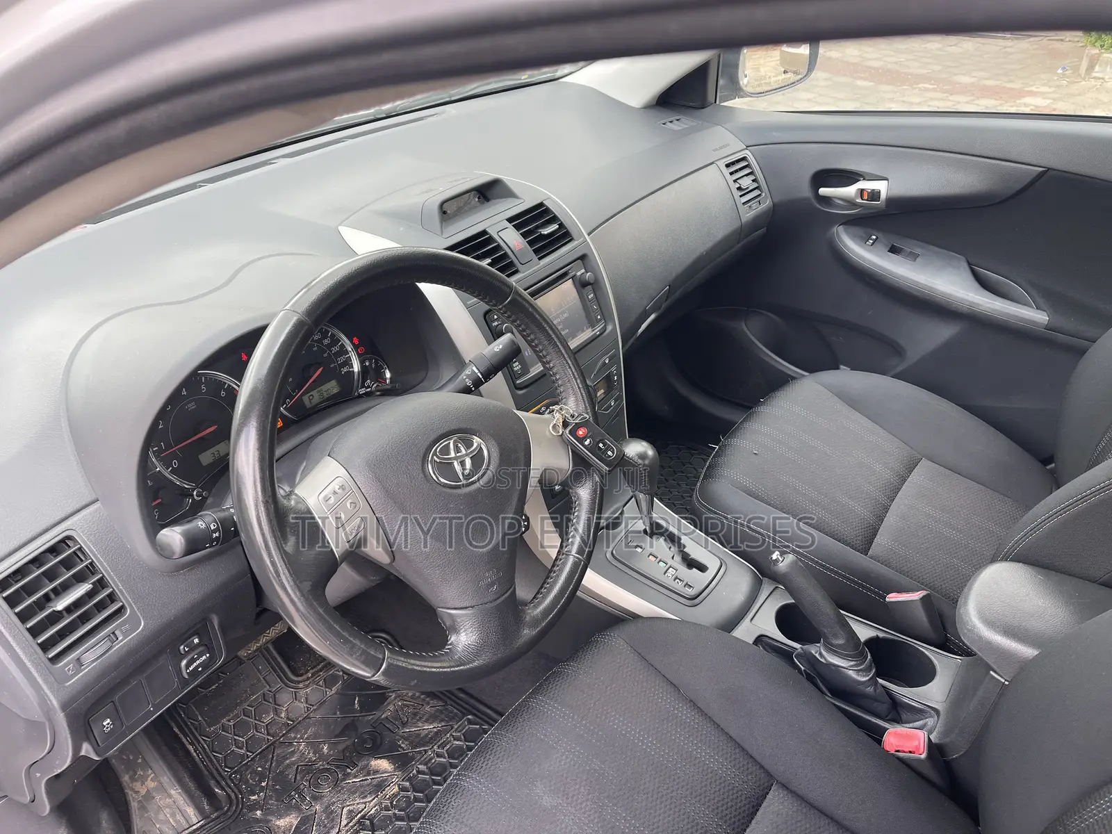 Toyota Corolla S Special Edition 4dr Sedan (1.8L 4cyl 4A) 2013 Silver