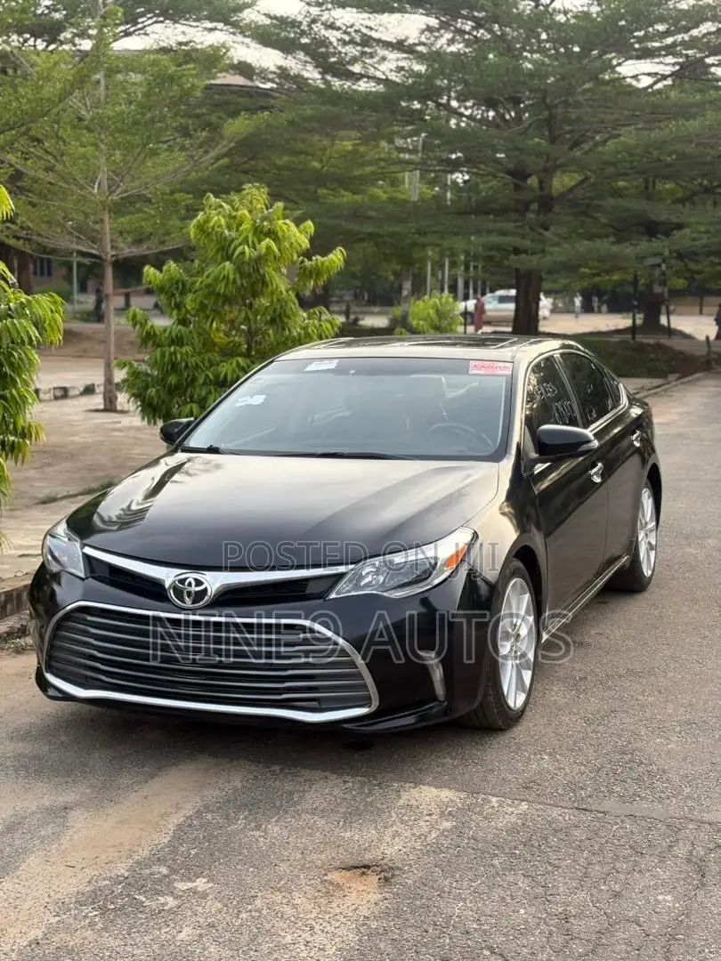 Toyota Avalon Limited Sedan FWD (3.5L 6cyl 6A) 2013 Black
