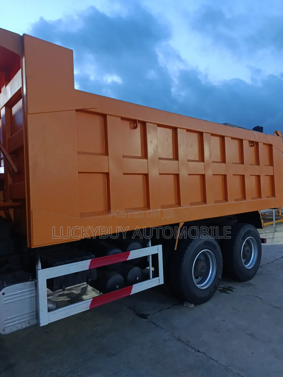Shacman Dump Truck