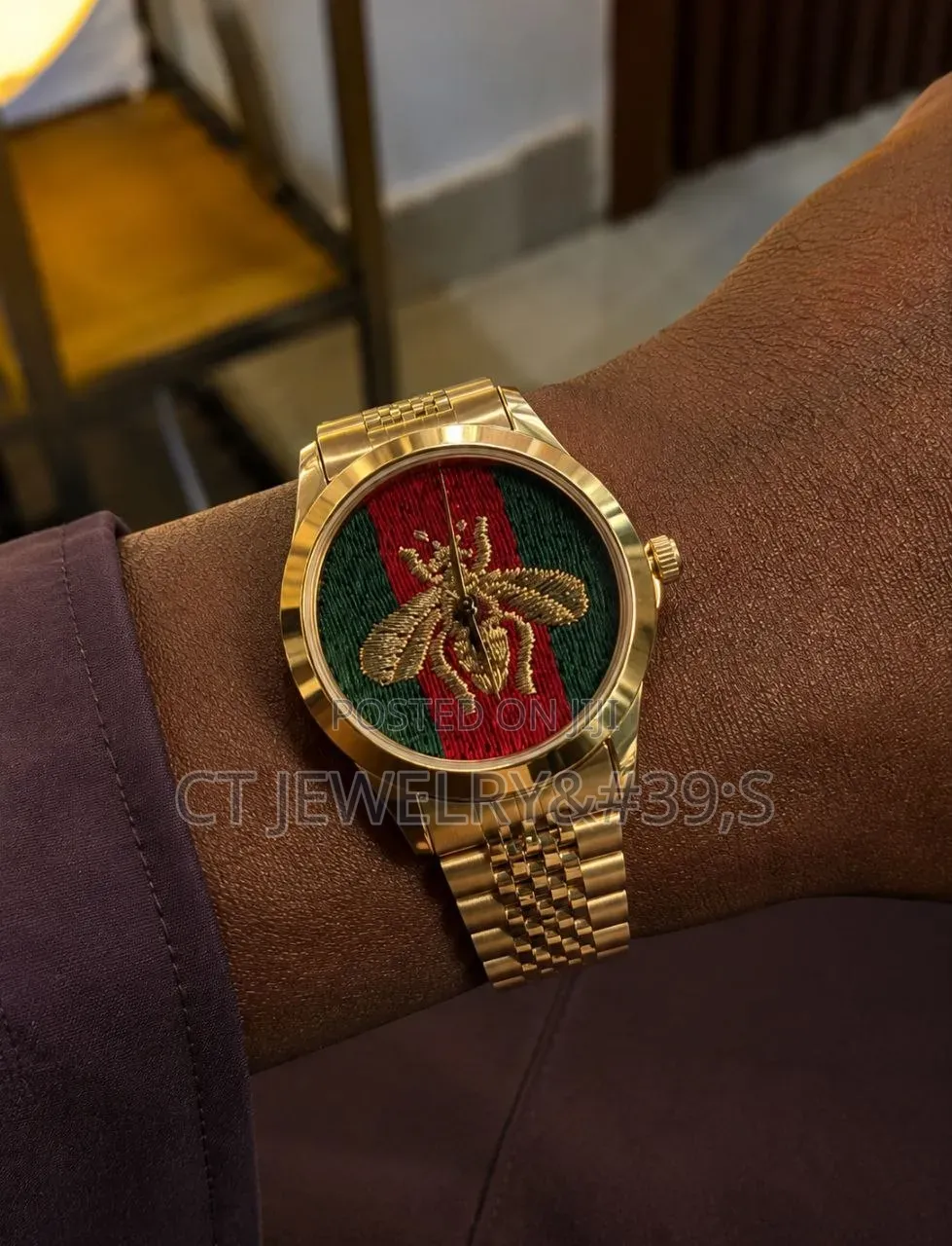 Luxury Gucci Watch Chain or Fabric Straps High in Quality