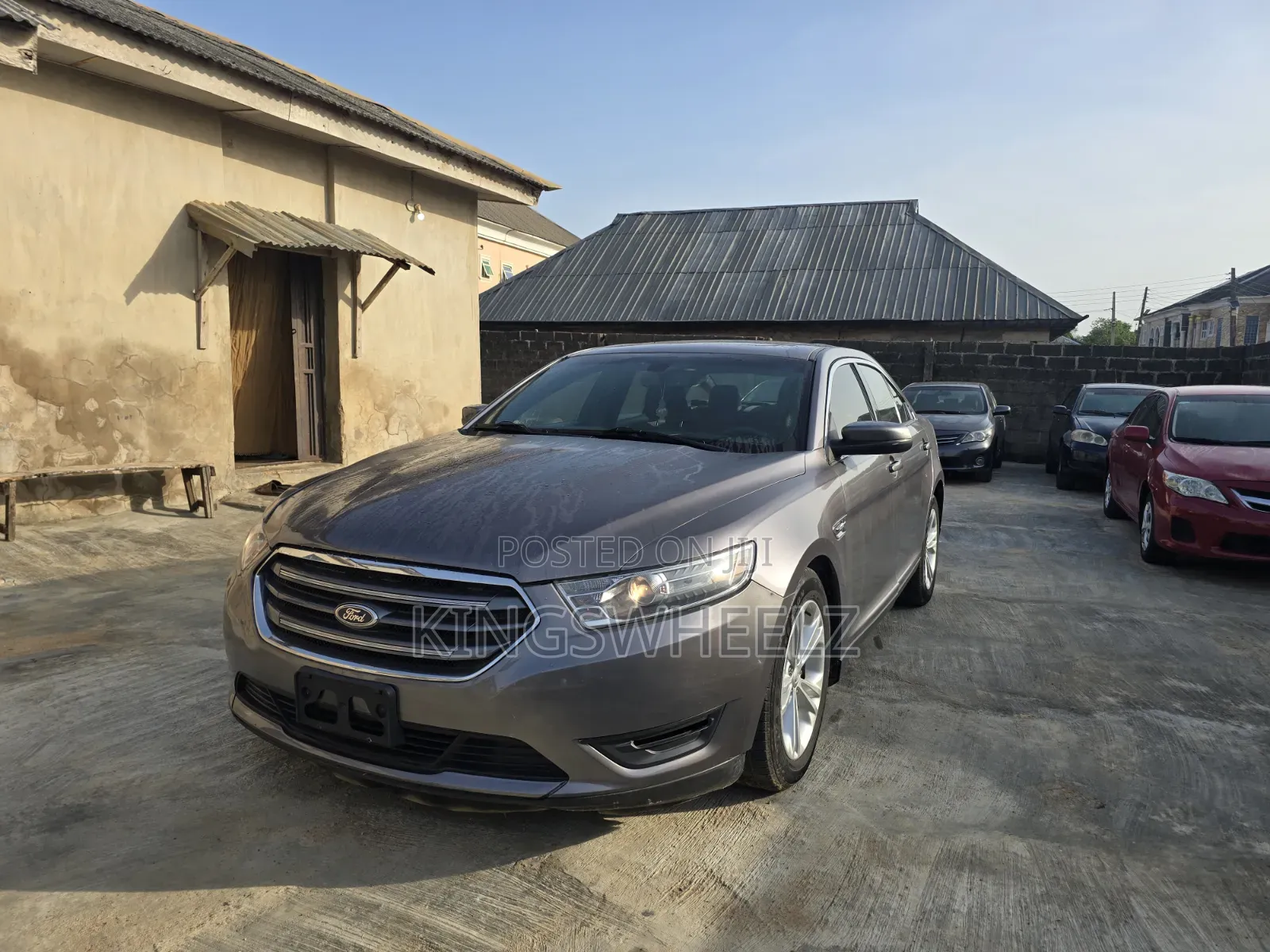 Ford Taurus SEL 2013 Gray