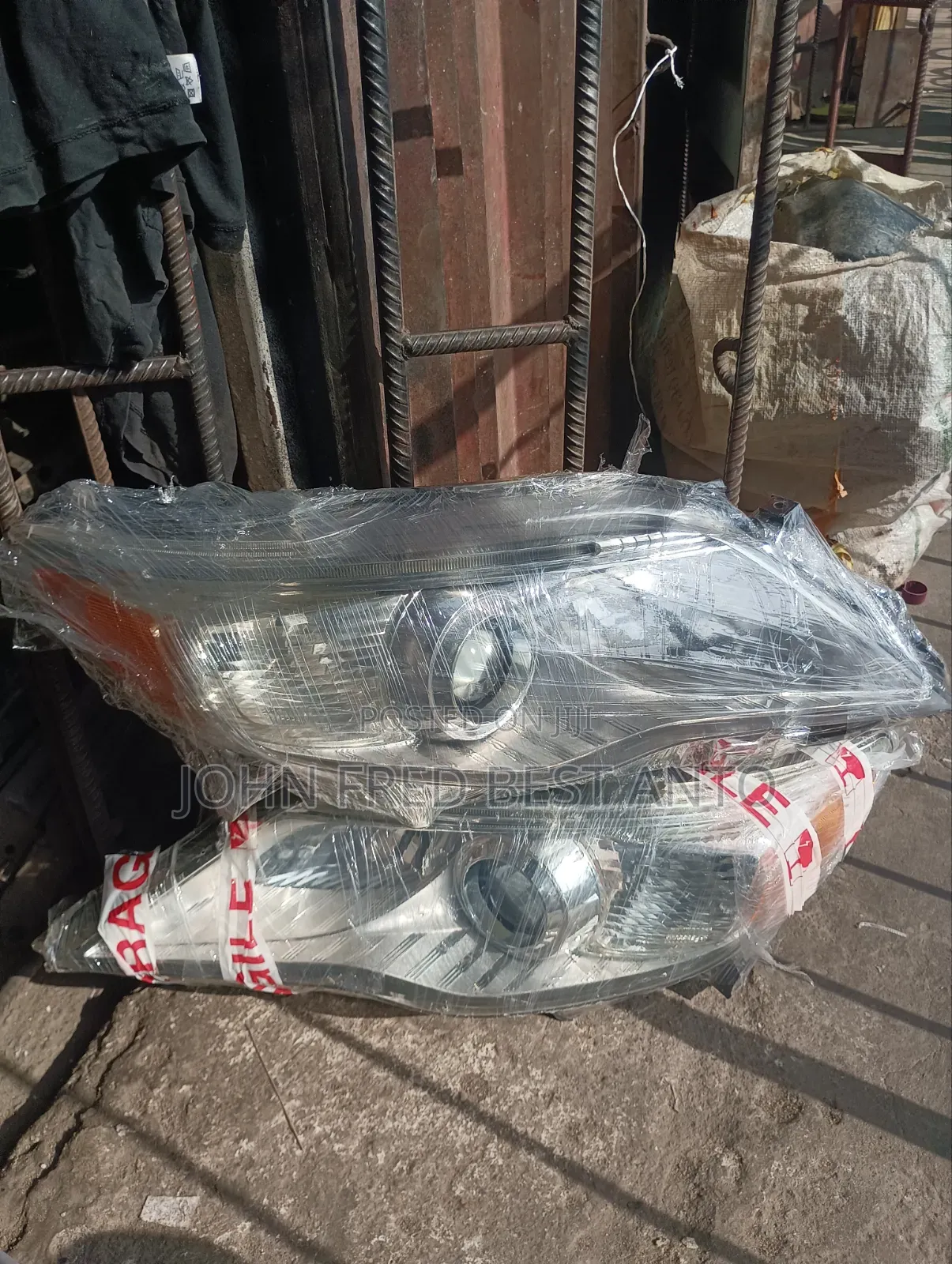Headlights Toyota Avalon 2012 Model