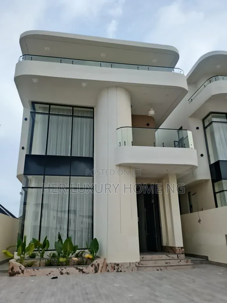 5bdrm Duplex in Orchid Road, Lekki Expressway for sale