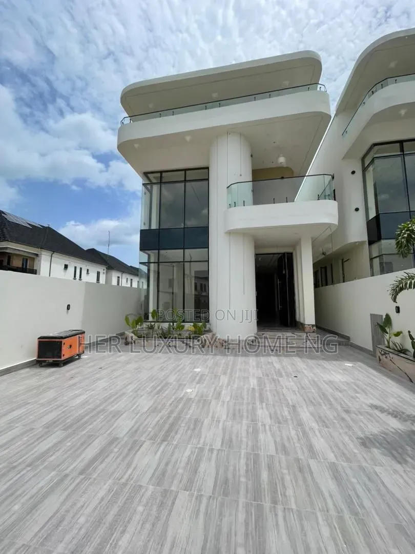 5bdrm Duplex in Orchid Road, Lekki Expressway for sale