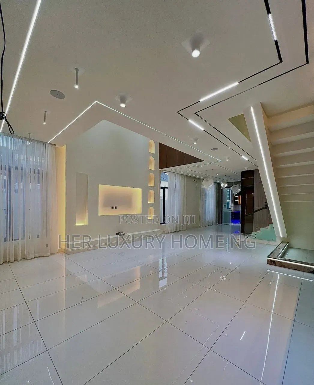 5bdrm Duplex in Orchid Road, Lekki Expressway for sale