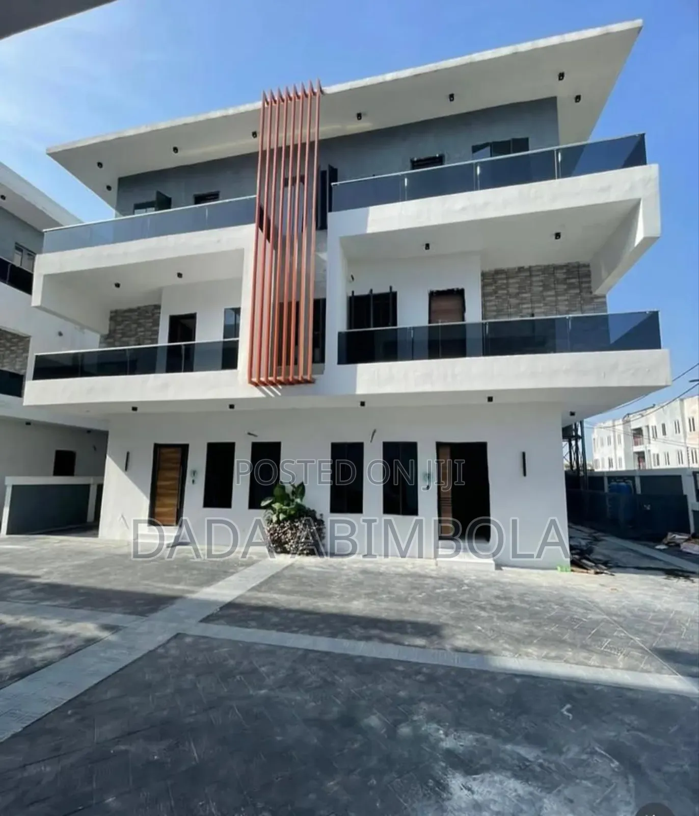 5bdrm Duplex in Ikate for sale