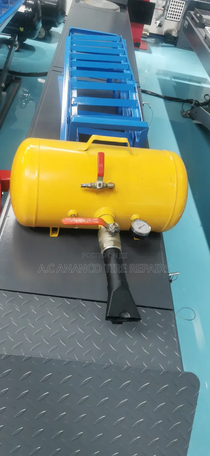 Tyre Air Booster Tank