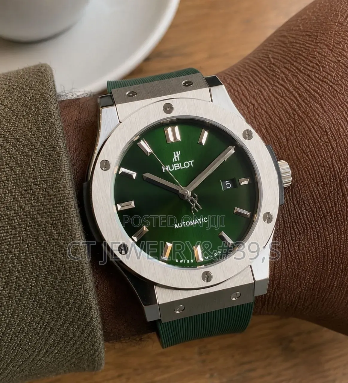 Hublot Classic Fusion a Blue Sunray Dial and a Matching Blue Rubber