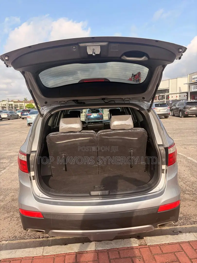 Hyundai Santa Fe SE FWD 2016 Silver