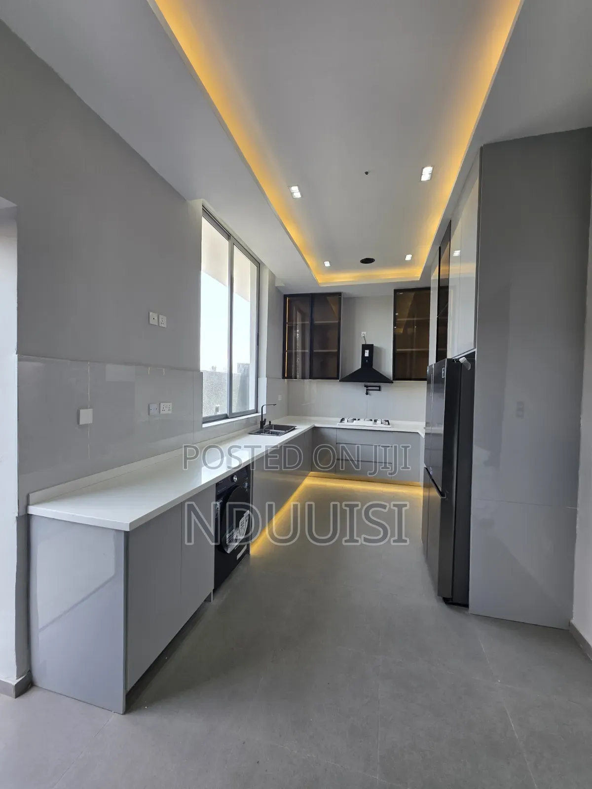 5bdrm Duplex in Parkview Estate for sale