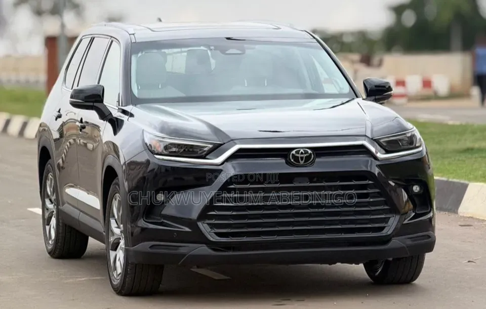 Toyota Highlander 2025 Black