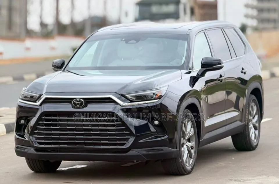 Toyota Highlander 2025 Black