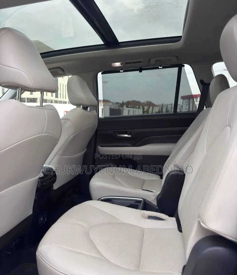 Toyota Highlander 2025 Black