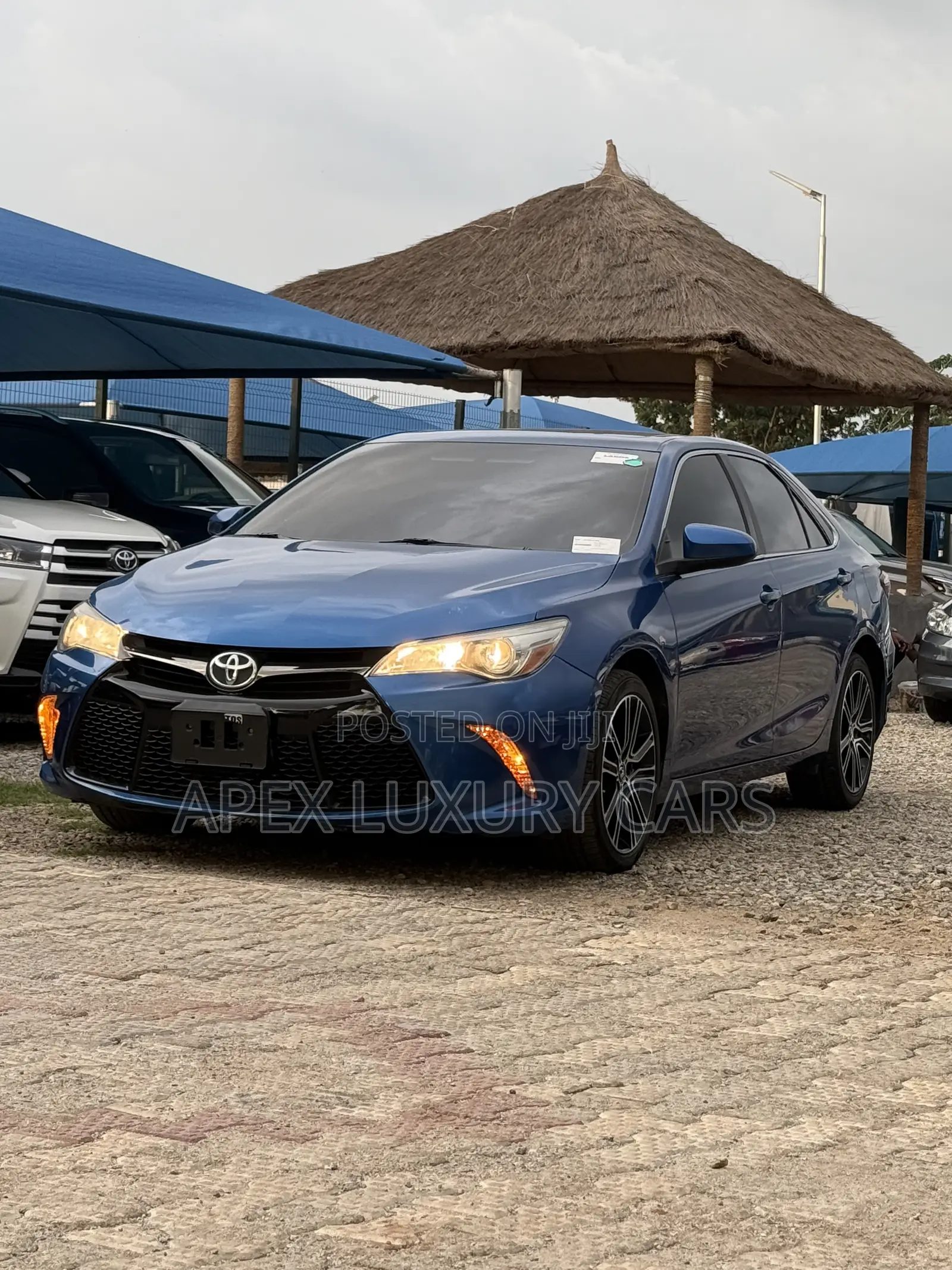 Toyota Camry SE w/Special Edition Pkg (2.5L 4cyl 6A) 2016 Blue