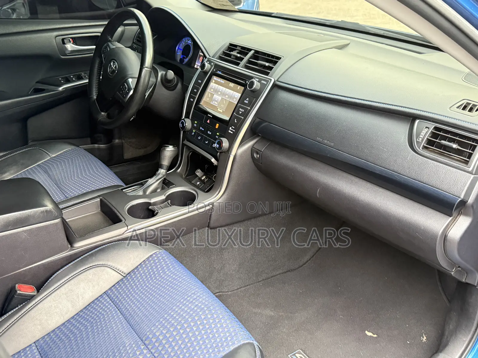 Toyota Camry SE w/Special Edition Pkg (2.5L 4cyl 6A) 2016 Blue