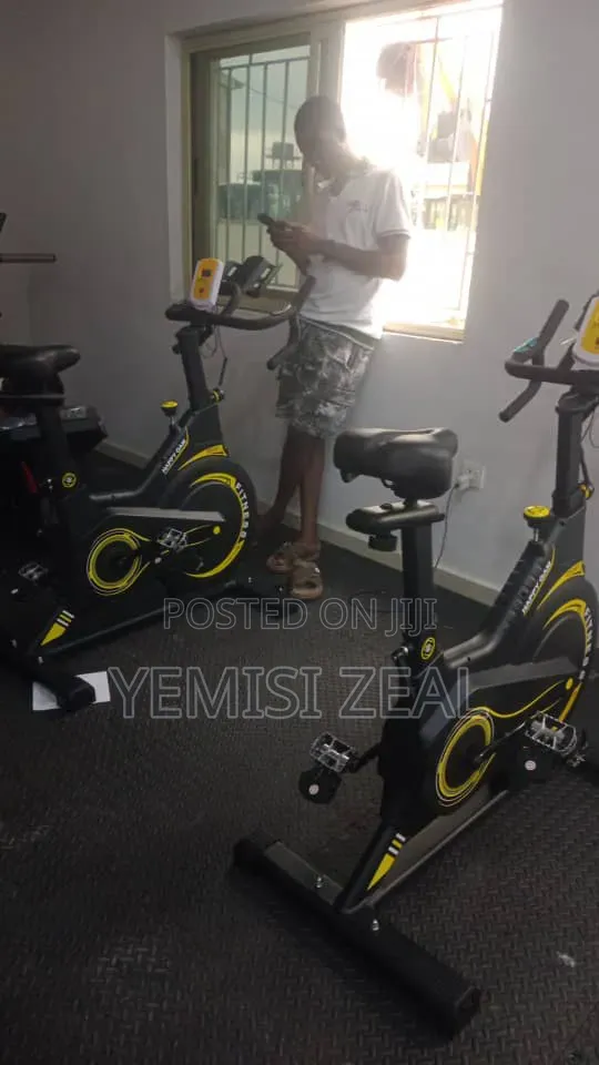 Happy Gam Stationery Spinning Bike With 150kg User Weight With Display