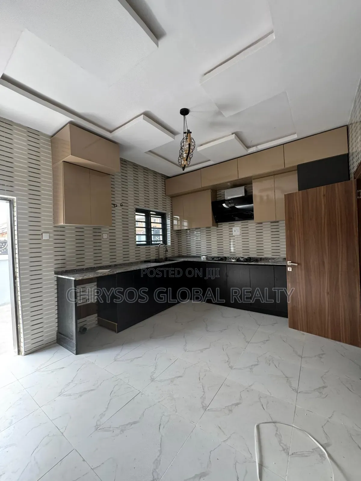 4bdrm Duplex in Okebadan Estate for sale