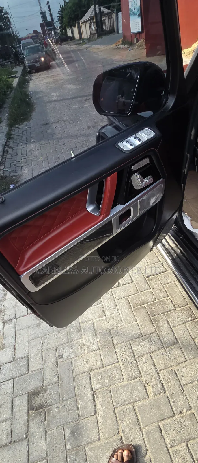 Mercedes-Benz G-Class G63 AMG 4dr SUV 4WD (5.5L 8cyl Turbo 7A) 2015