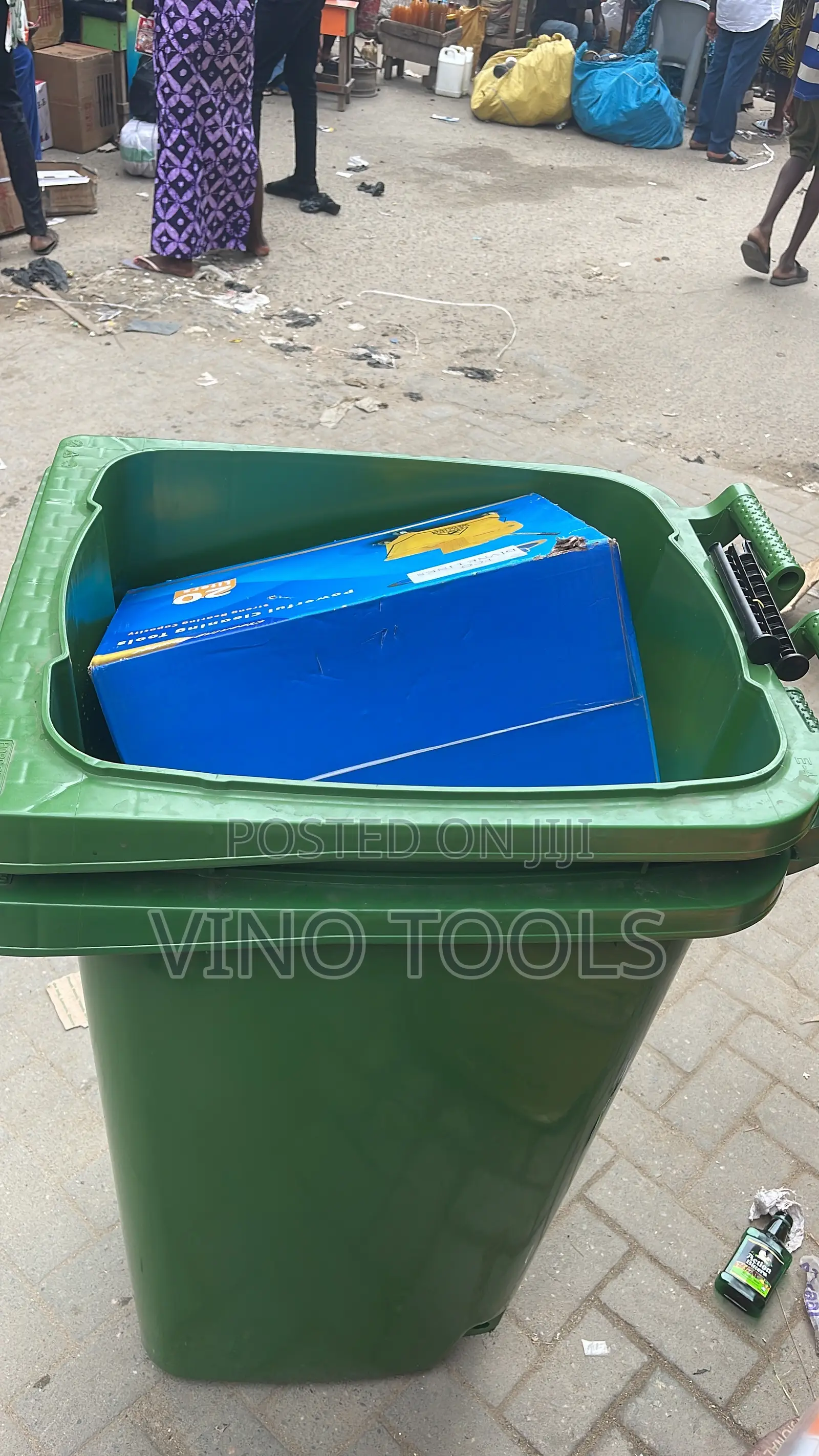 240 Liter Dustbin Bucket