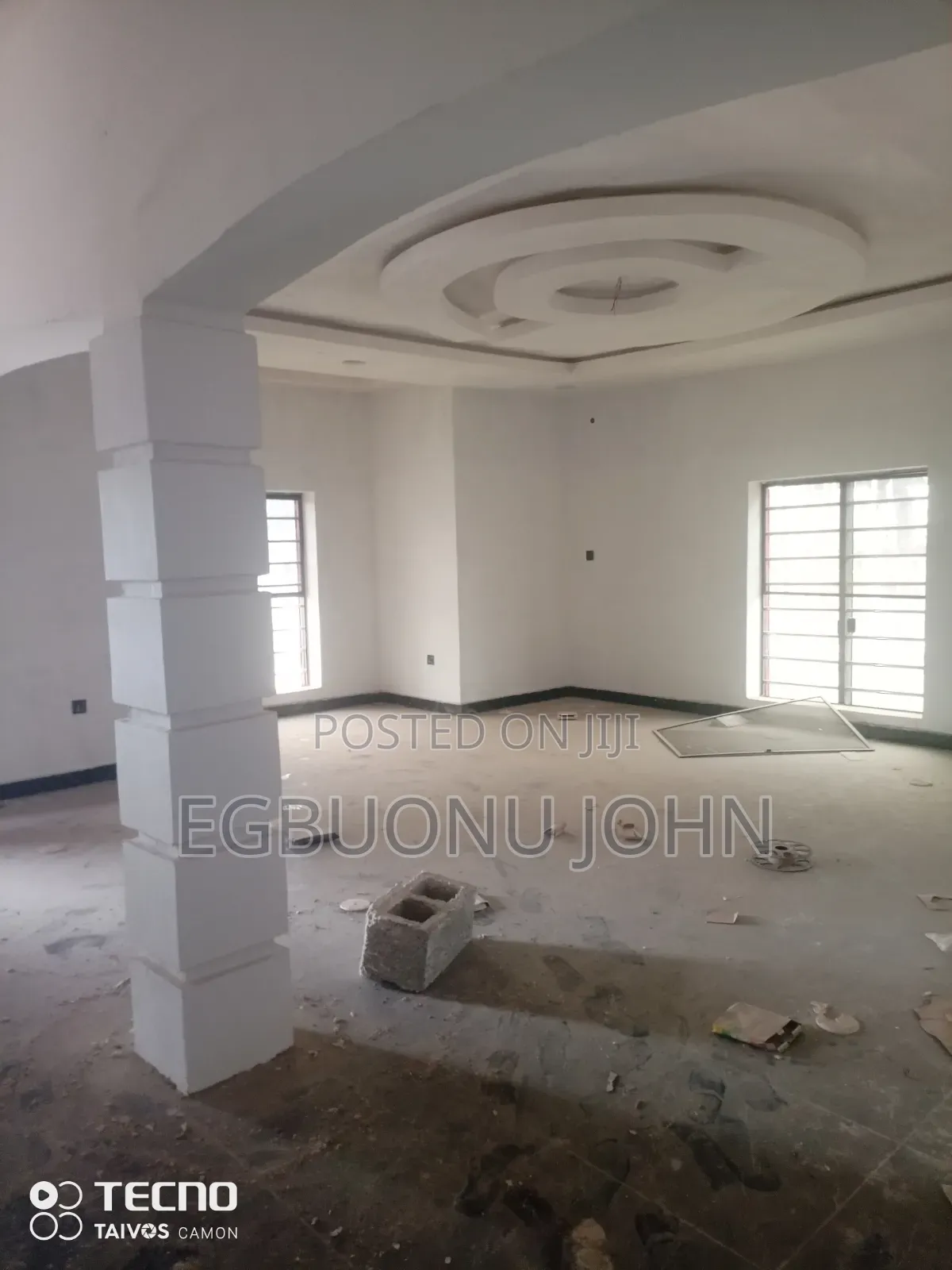 5bdrm Duplex in Sabon Lugbe for sale