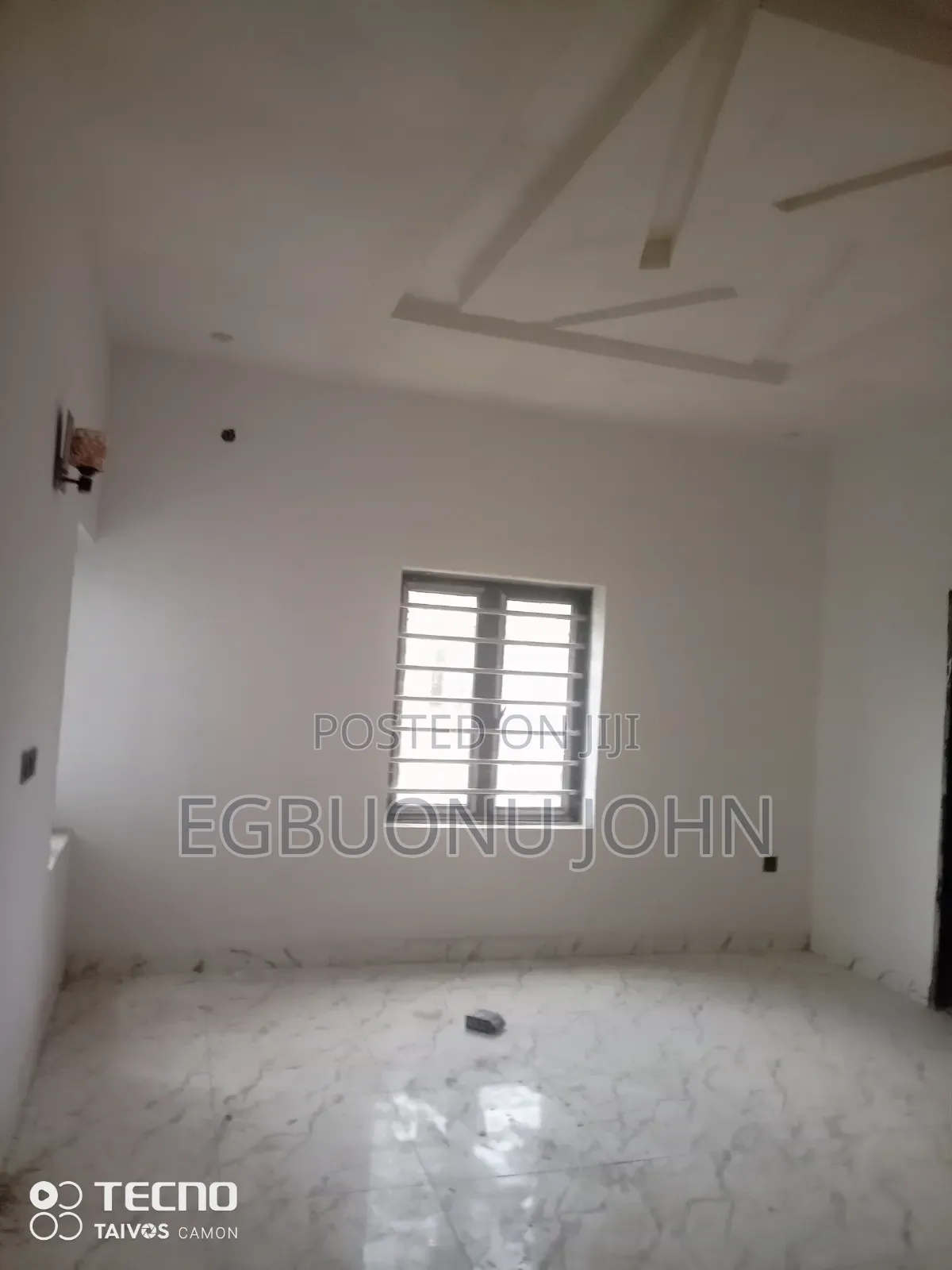 5bdrm Duplex in Sabon Lugbe for sale