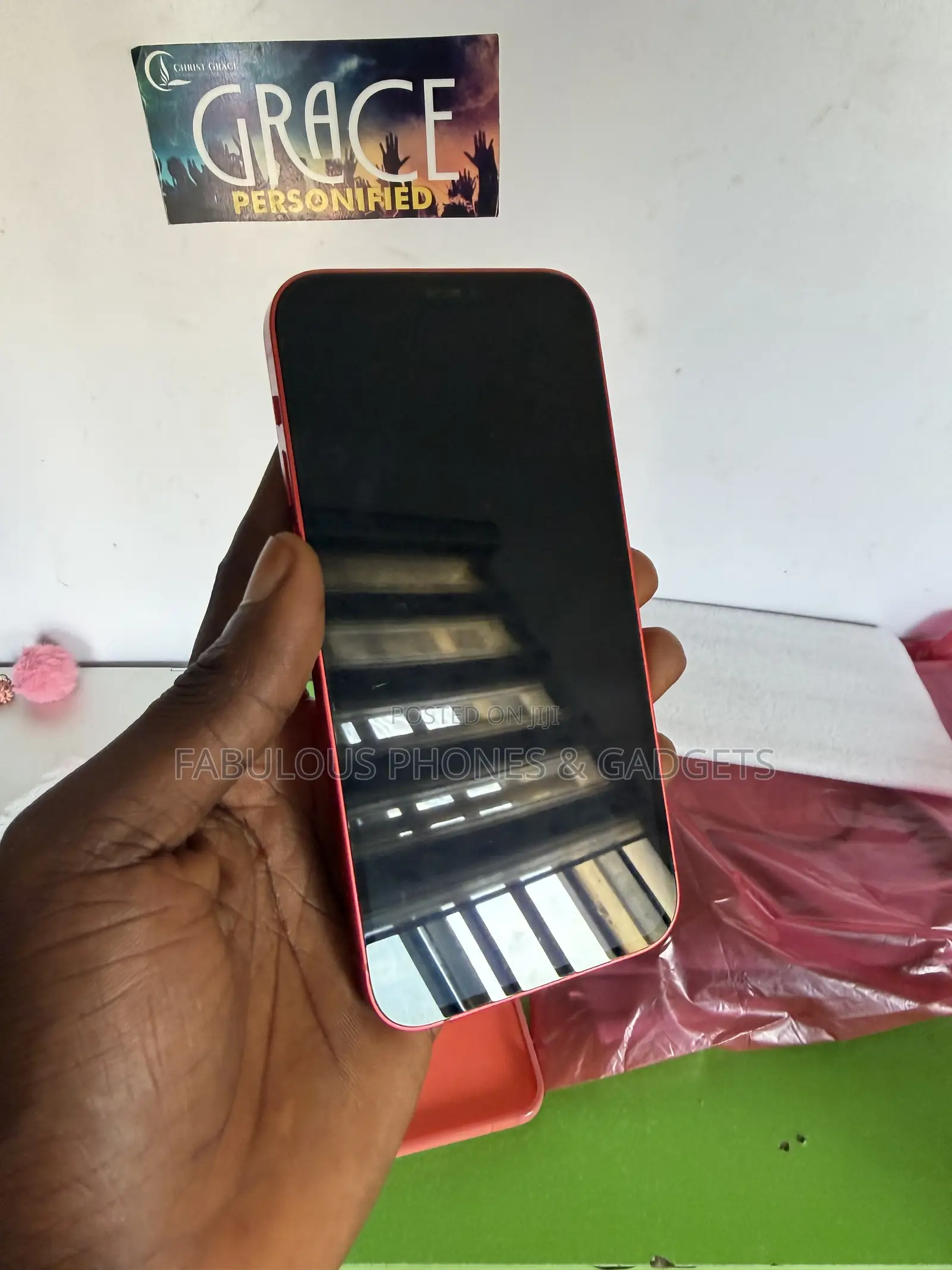 Apple iPhone 12 64 GB Red
