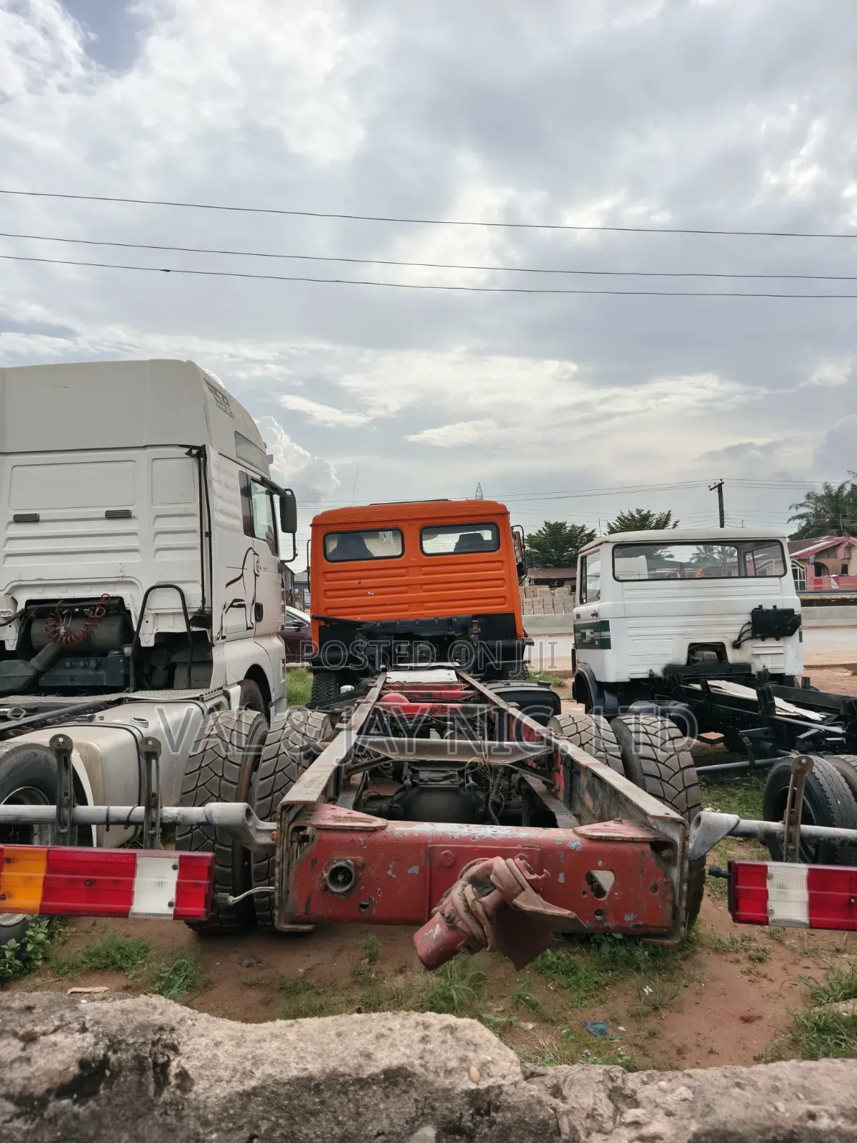 Man Diesel 6 Tyres Cap and Chassis Truck - Foreign Use
