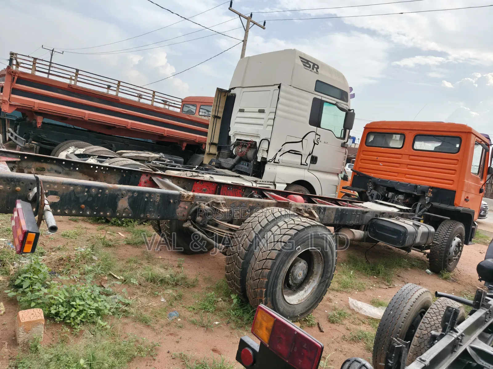 Man Diesel 6 Tyres Cap and Chassis Truck - Foreign Use