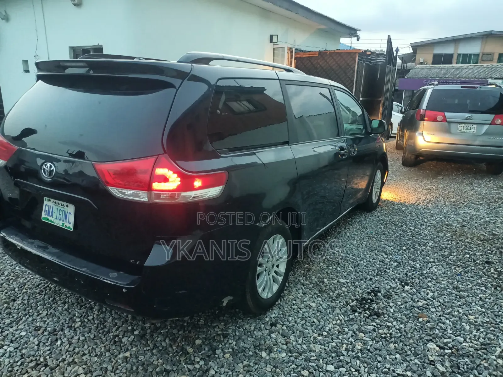 Toyota Sienna LE 8 Passenger 2011 Black