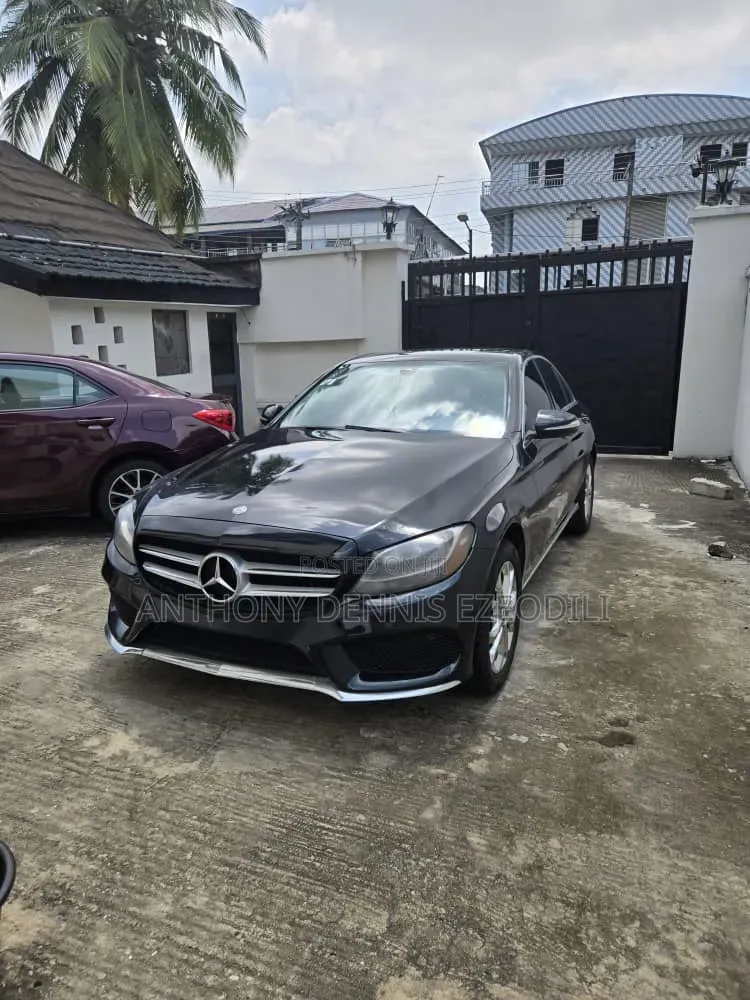 Mercedes-Benz C300 Base AWD 4Matic Sedan (2.0L 4cyl 7A) 2015 Black