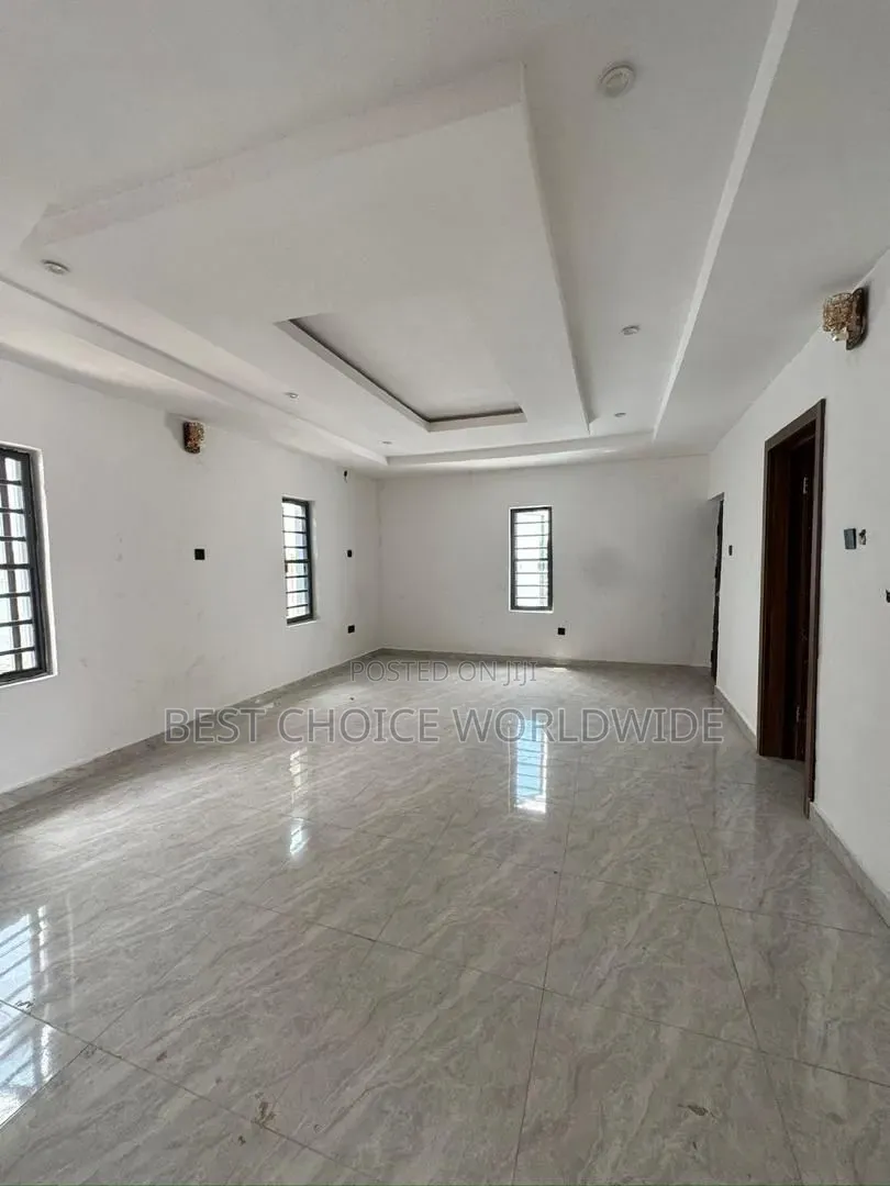 4bdrm Duplex in Onikoko Close, Bodija for rent