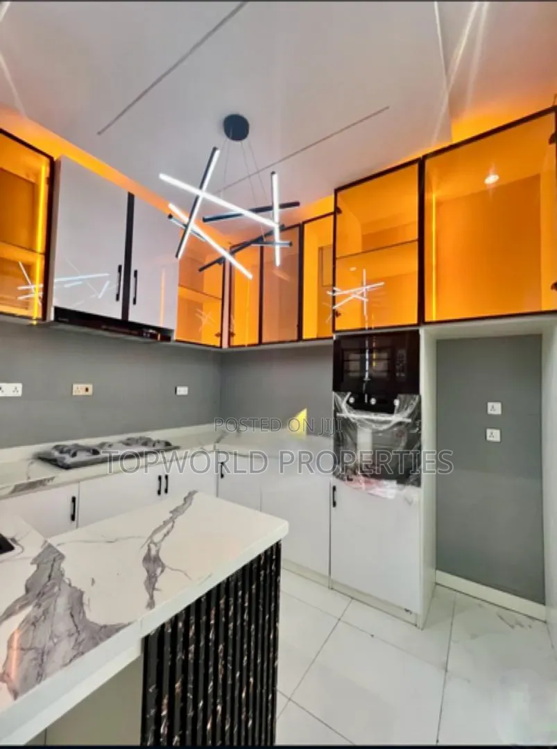 4bdrm Duplex in Ikota Lekki for sale
